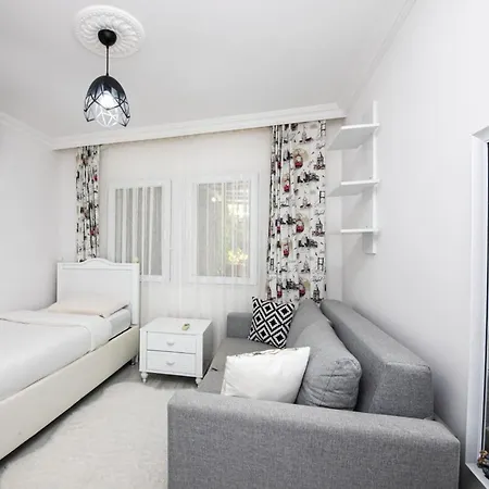 Chic House With Shared Pool Near Sea In Yalikavak Villa *
